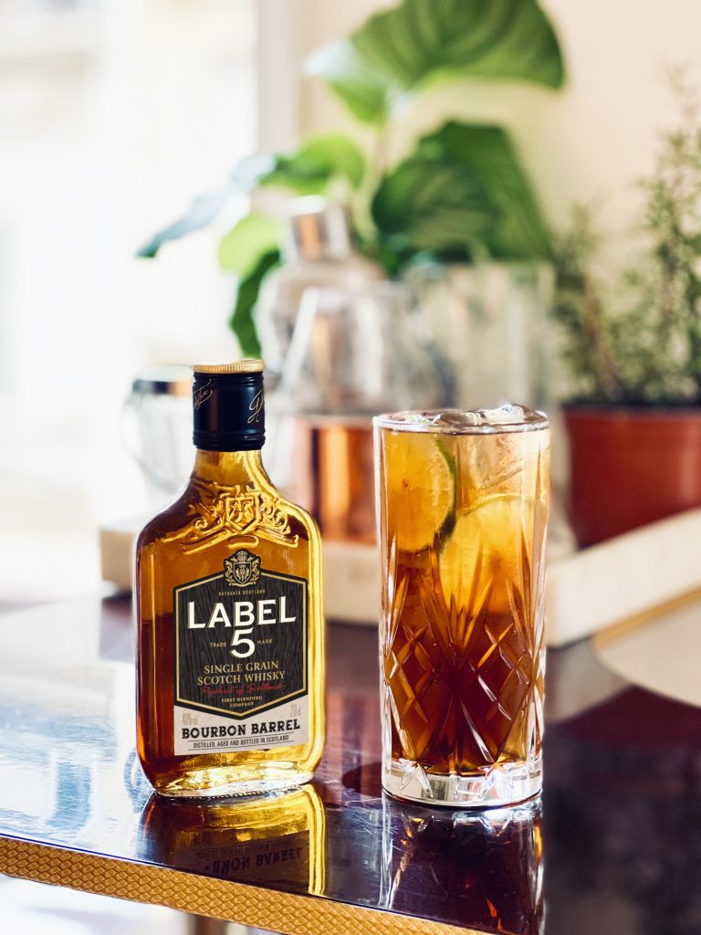 Cocktail Bourbon Barrel & Cola